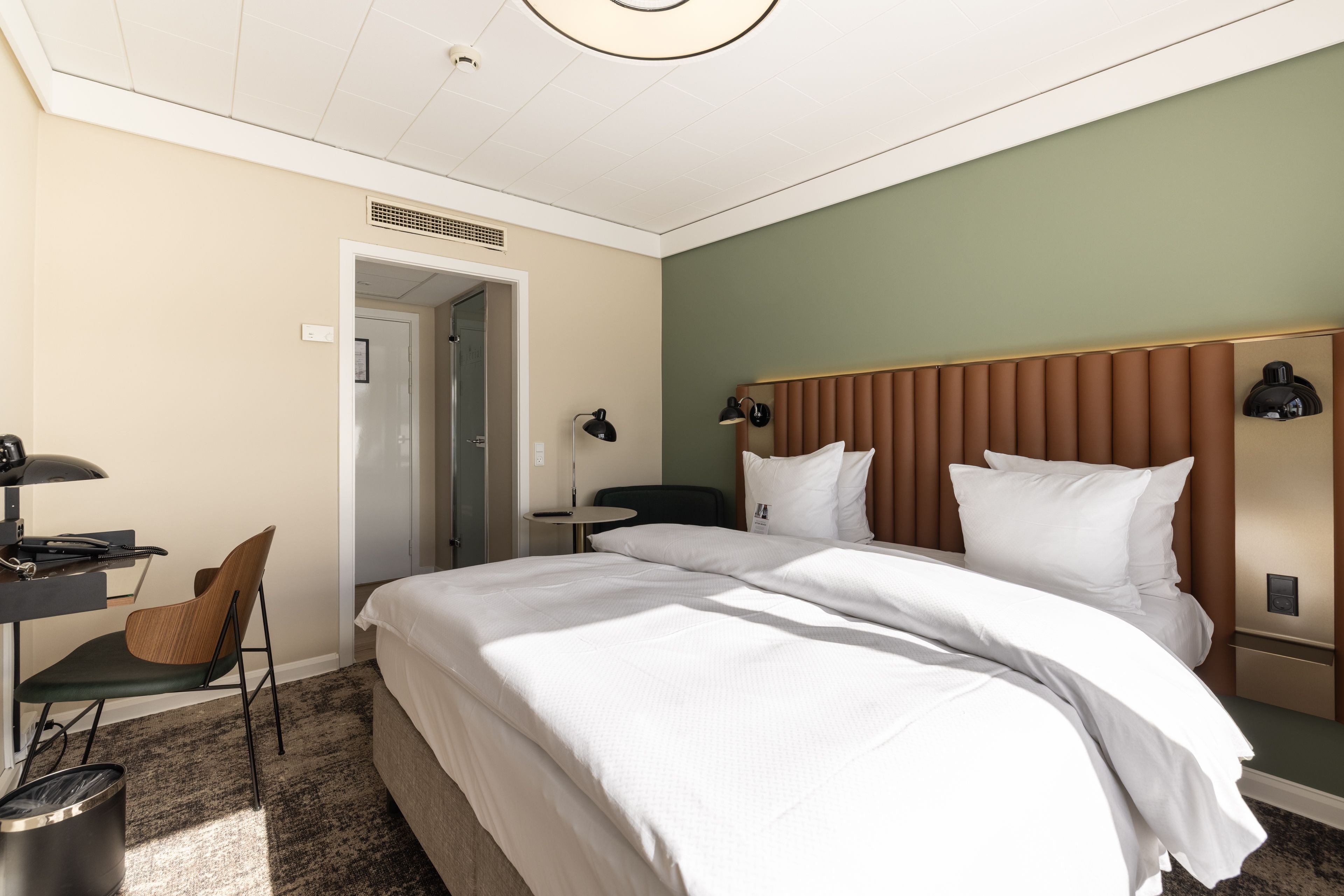 Imperial Hotel 7/40
