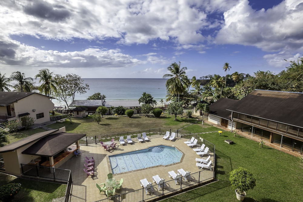 Grafton Beach Resort 24/27