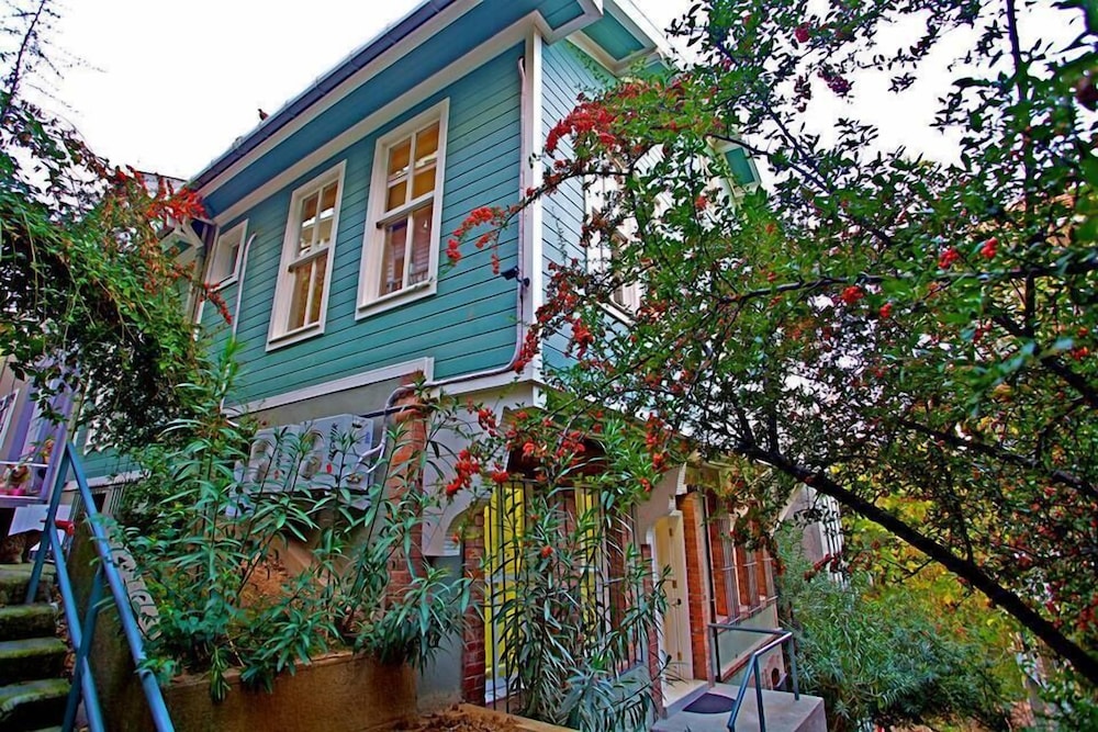 Dreamers B&B 9/50