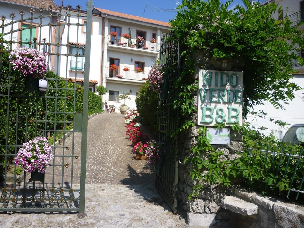 Nido Verde Hotel 67/72