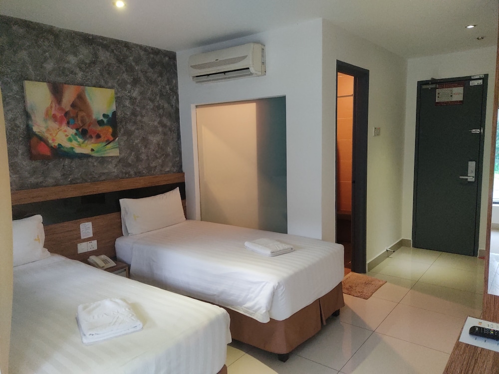 Hotel Golden View Puchong 10/39