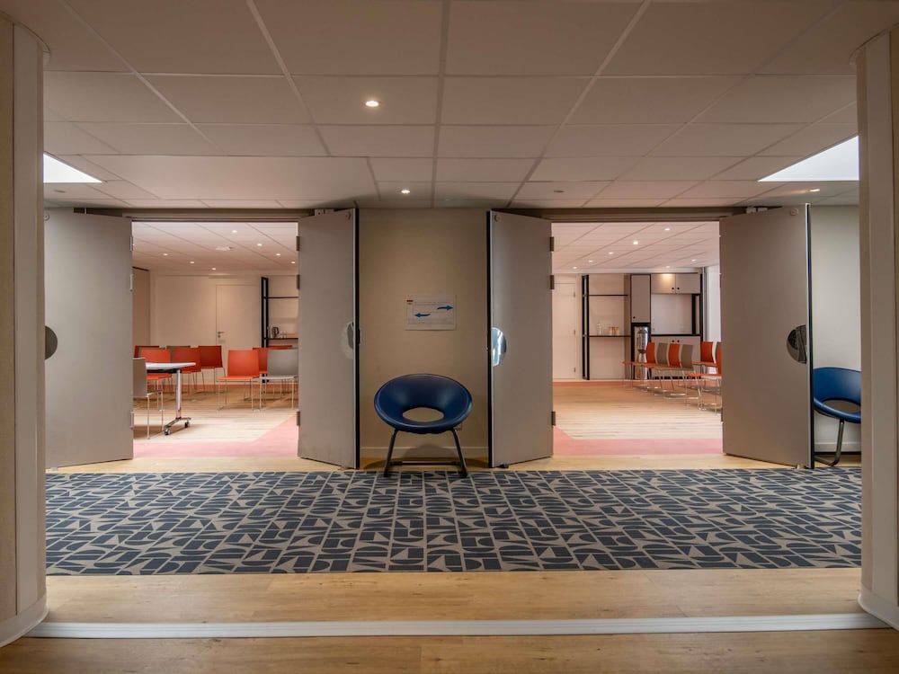 IBIS BUDGET NICE CALIFORNIE LENVAL 13/78
