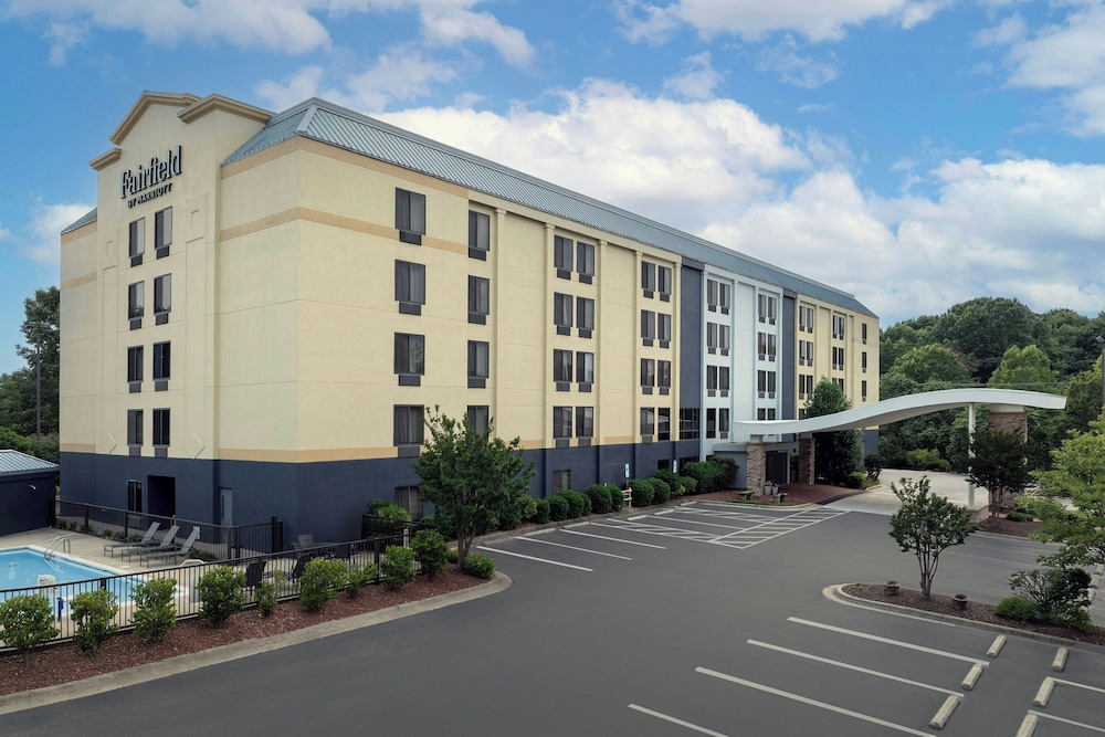 Fairfield Inn And Suites Winston Salem Hanes Mall 4/71