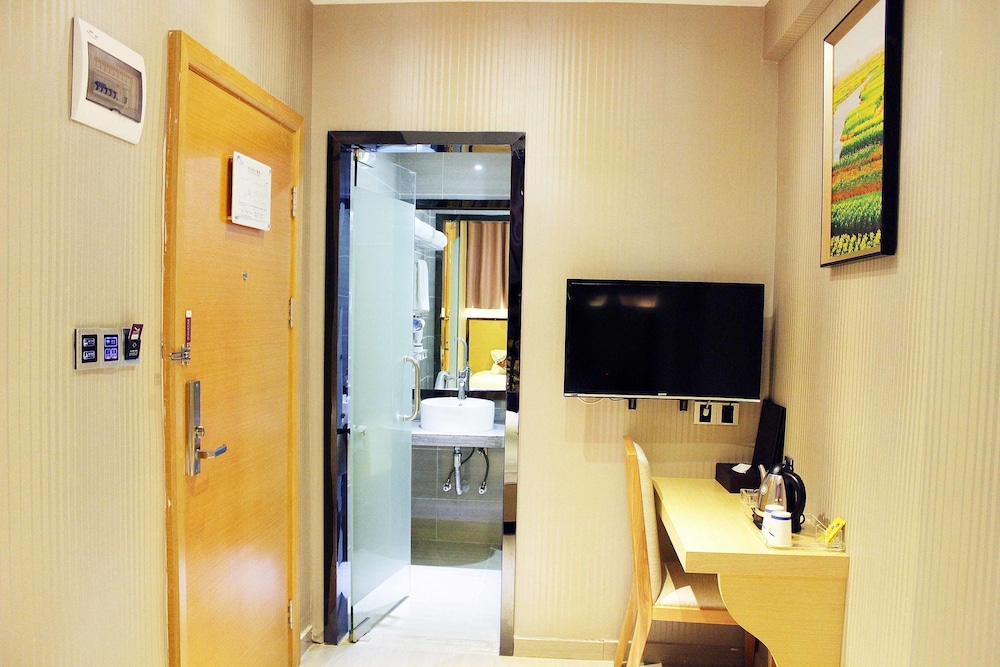 Linghang Hotel Shenzhen Airport Branch 18/19