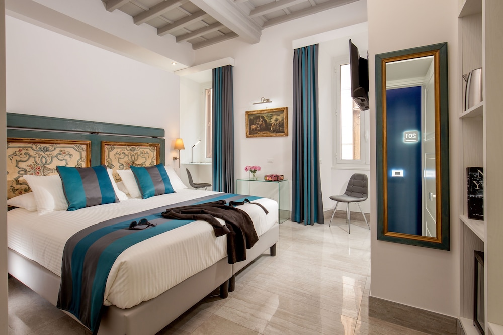 GCF Luxury Suites Guest House 18/70