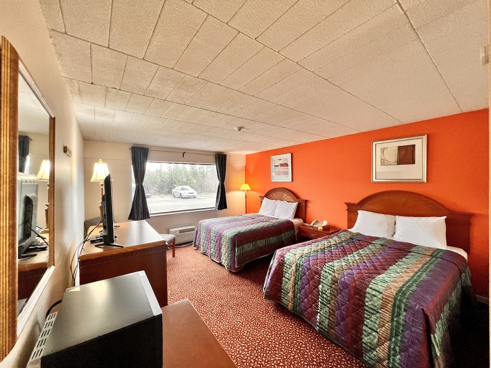 Classic, Single, 2 Queen Beds