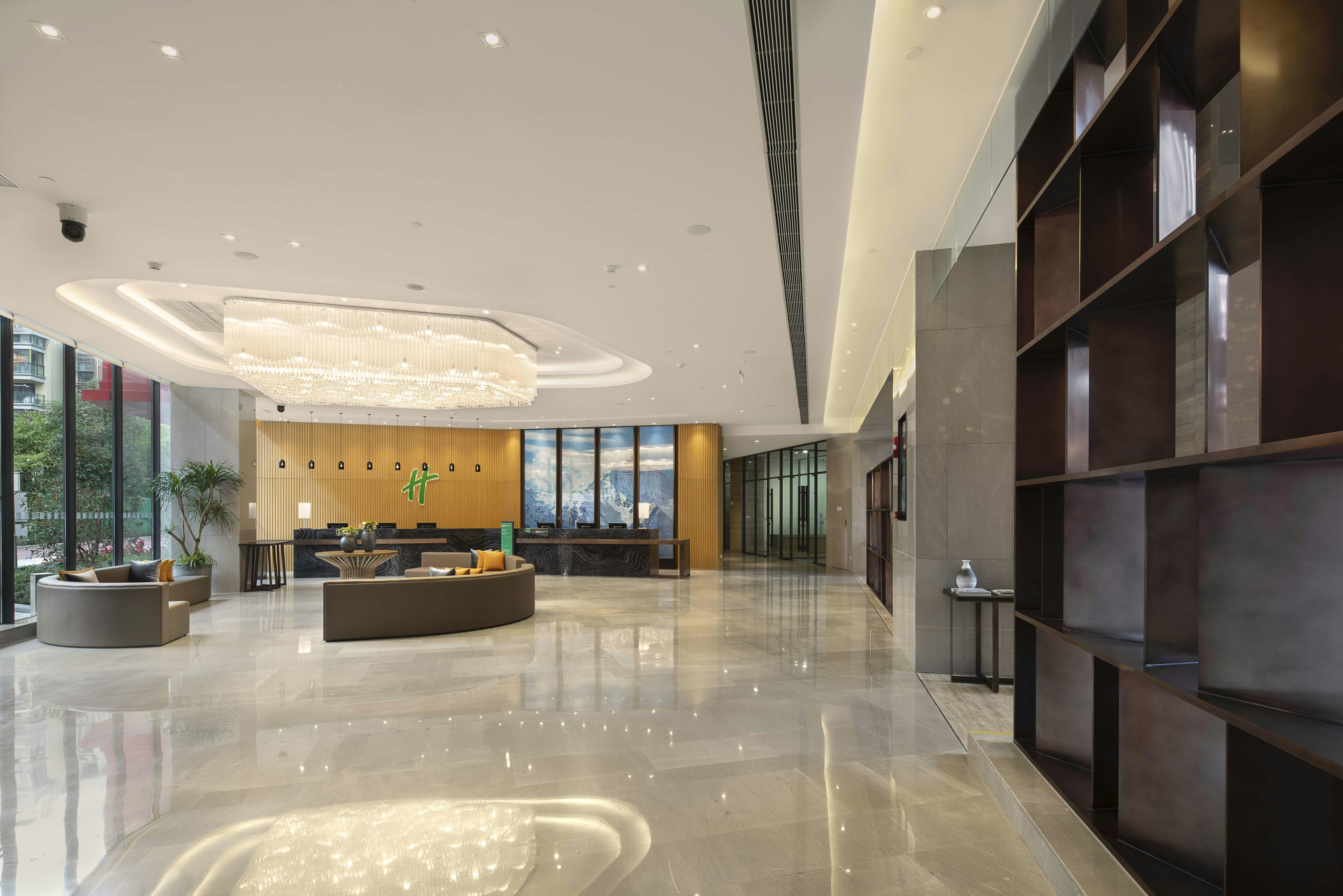 Holiday Inn Chengdu Airport 12/50