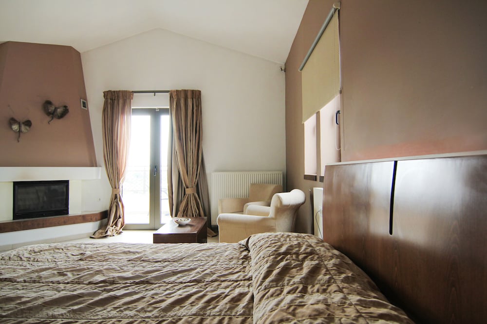 Delina Mountain Spa Resort 14/86