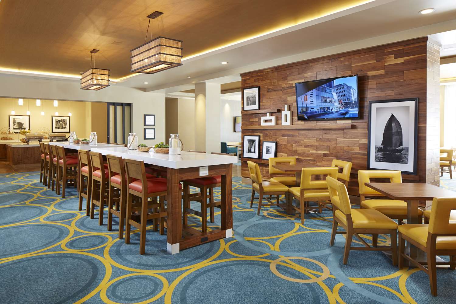 Hampton Inn San Diego/Mission Valley 38/52