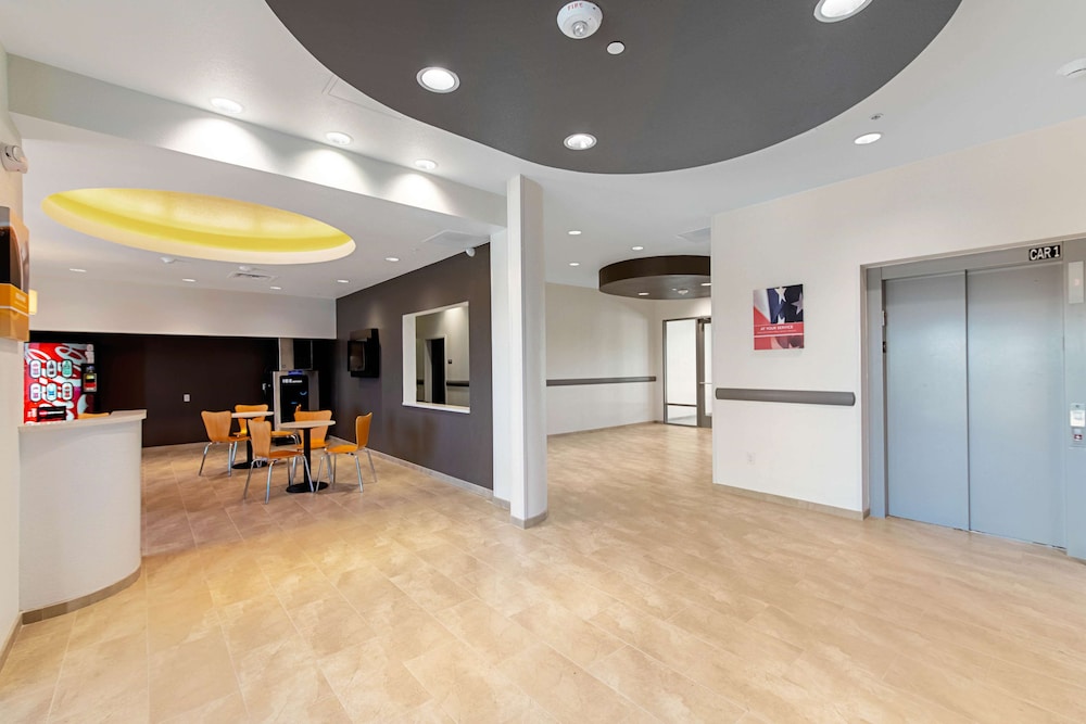 Studio6 Austin, TX - Airport 10/50