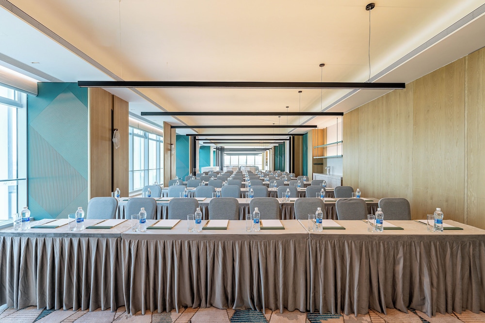EVEN Hotel Guangzhou Baiyun Station by IHG 41/50