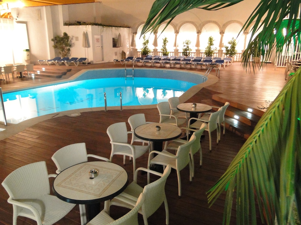 Miami Hotel 24/29