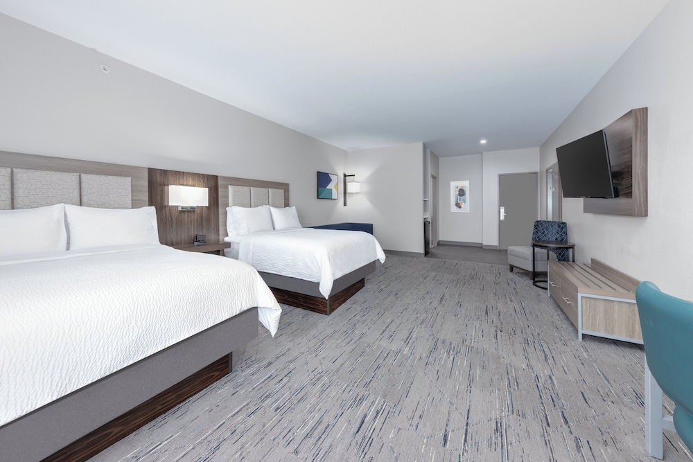 جناح بسريرين كوين مع أريكة، Holiday Inn Express And Suites Granbury 2/6