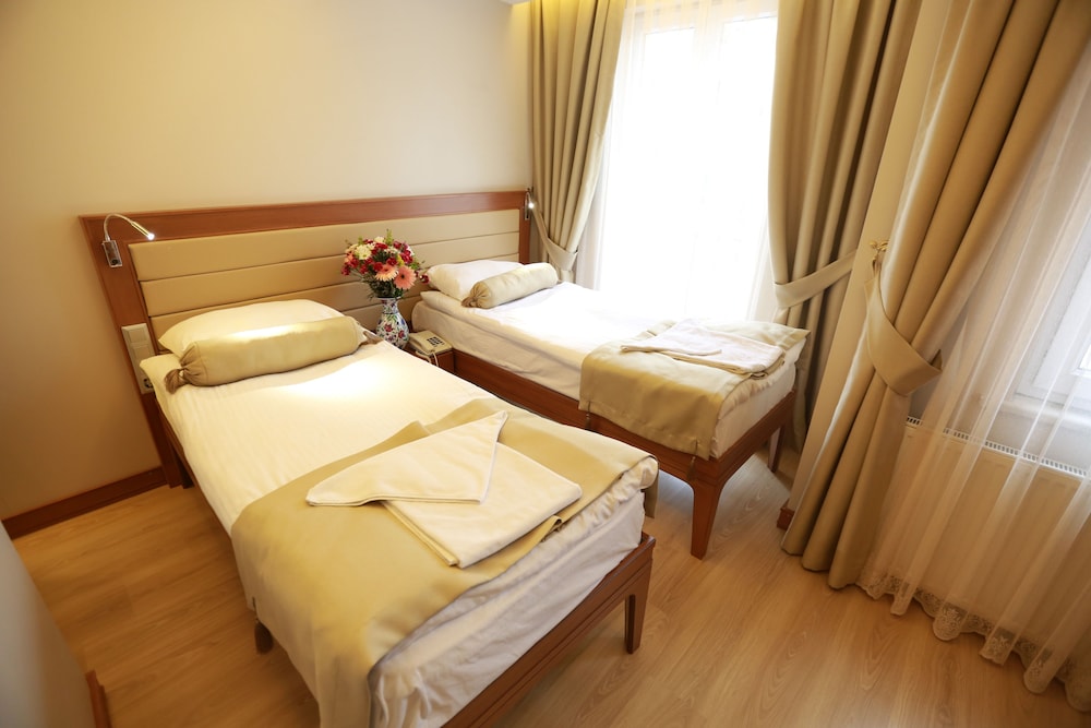 Sirkeci Park Hotel 45/68
