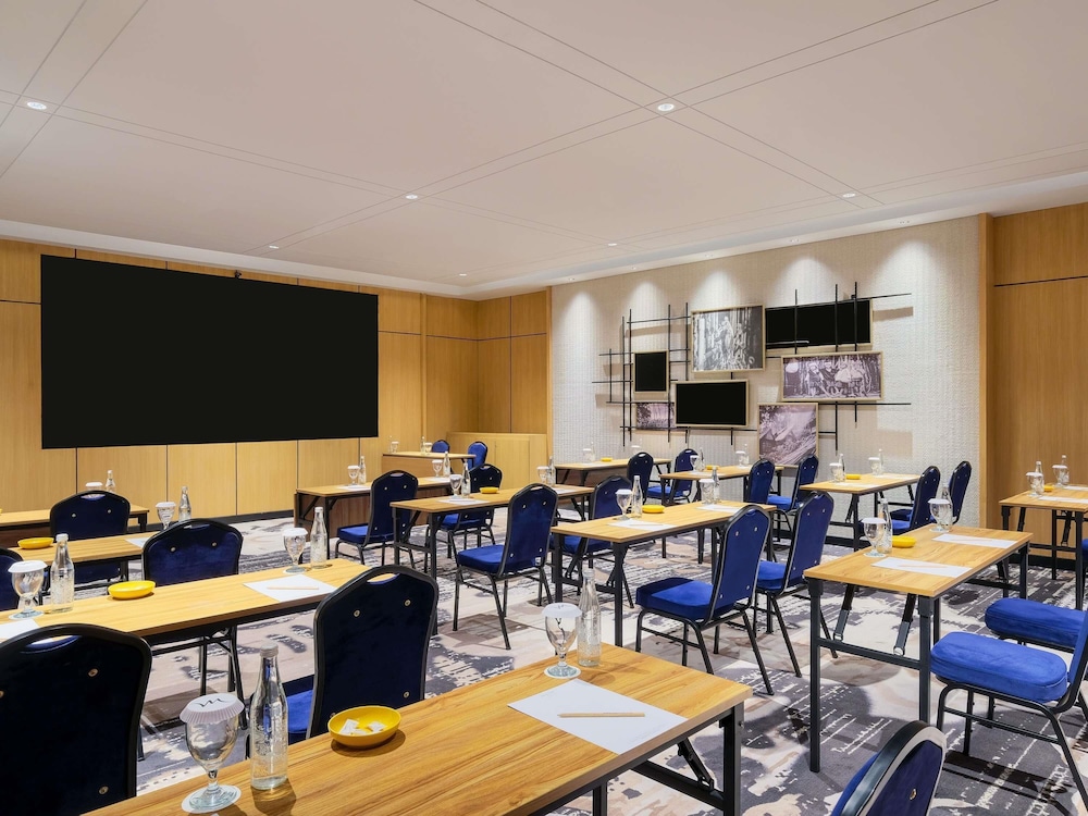 Mercure Tangerang Centre 25/32