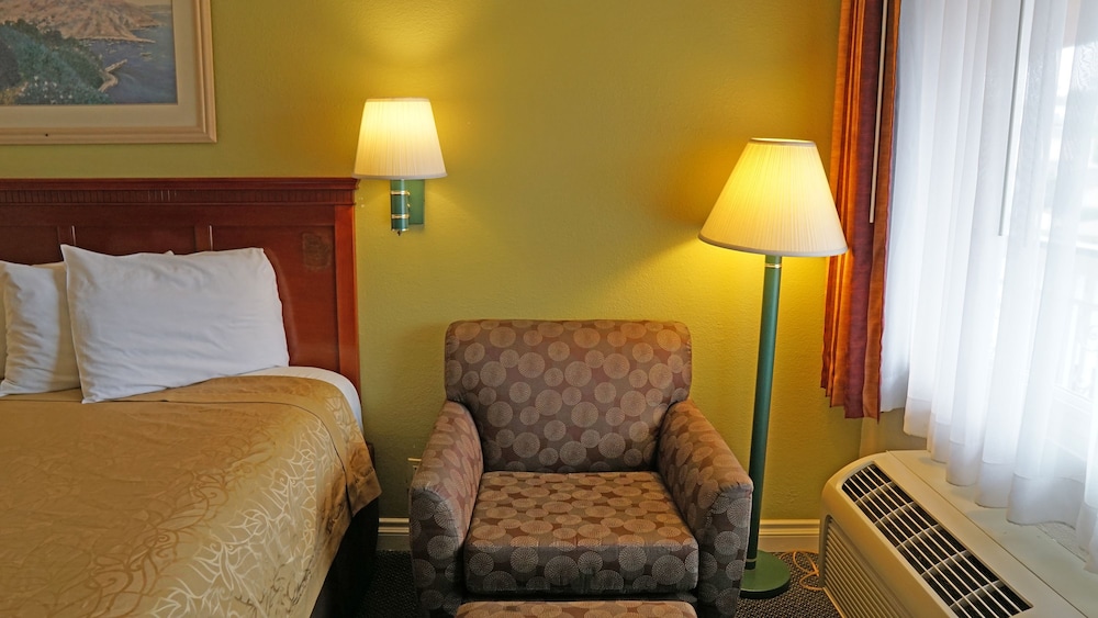 Redondo Inn and Suites 41/48
