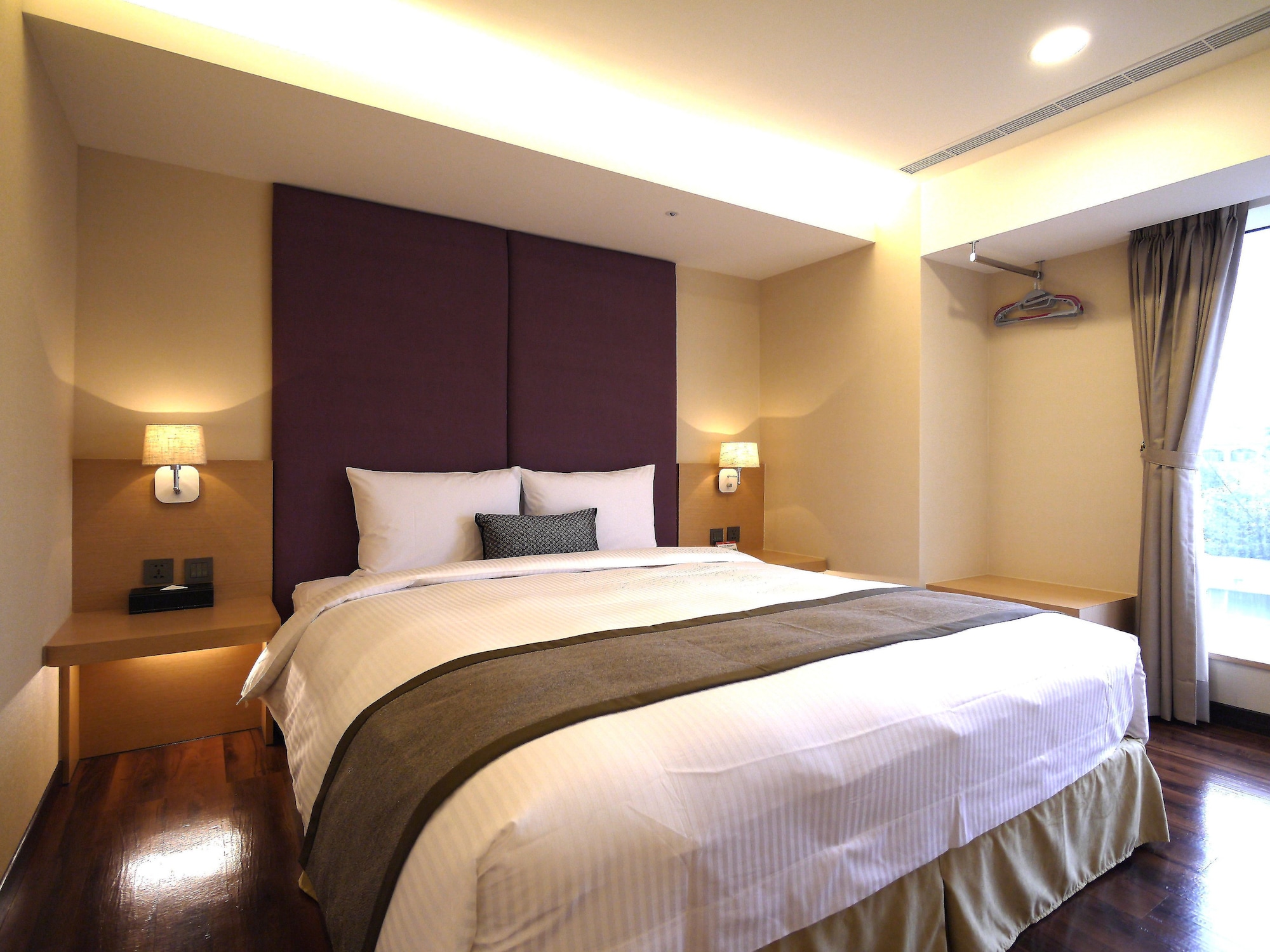 2 BEDROOMS, FAMILY SUITE, TOWER, HOT TUB