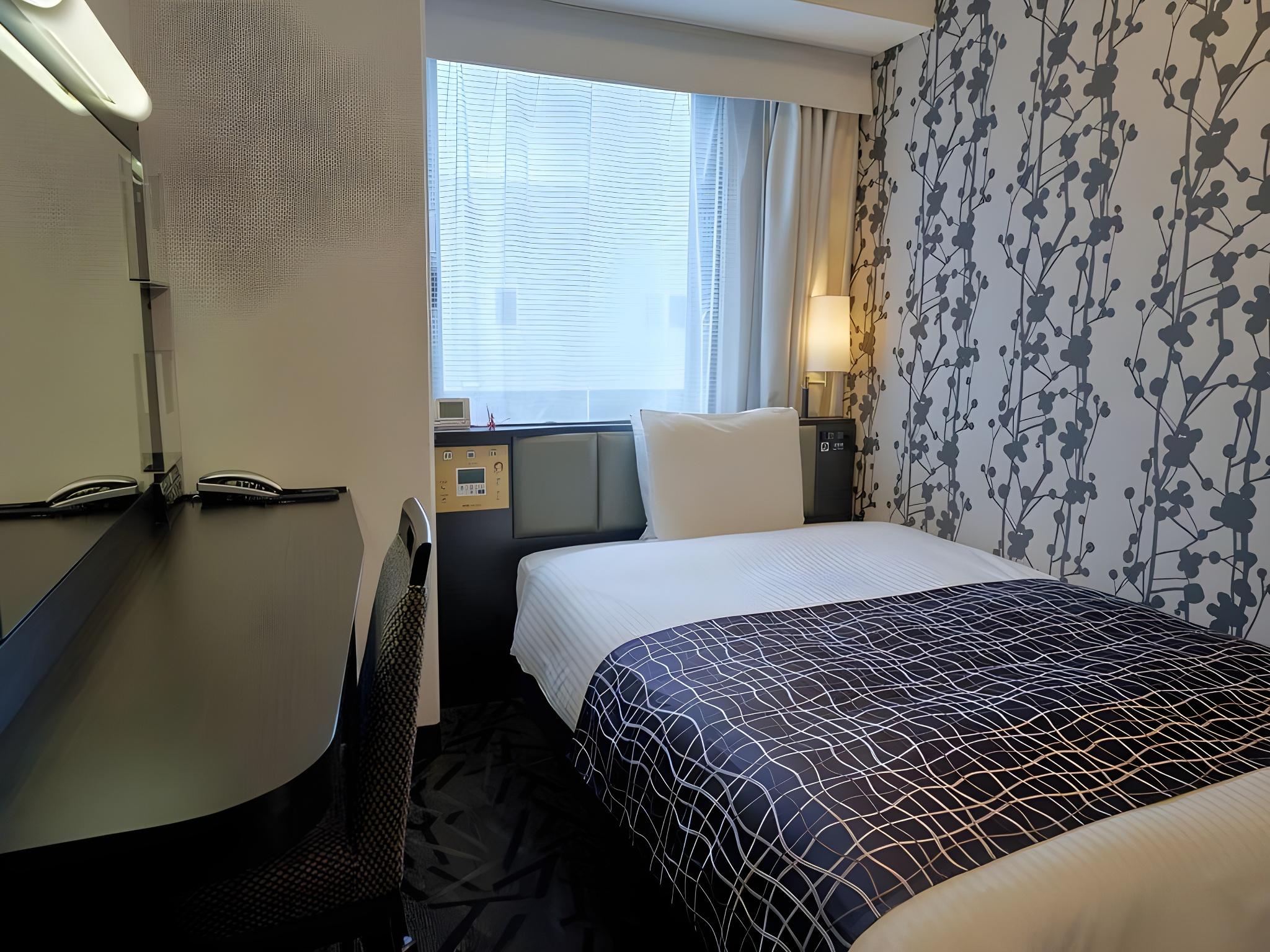 1 BEDROOM, SINGLE