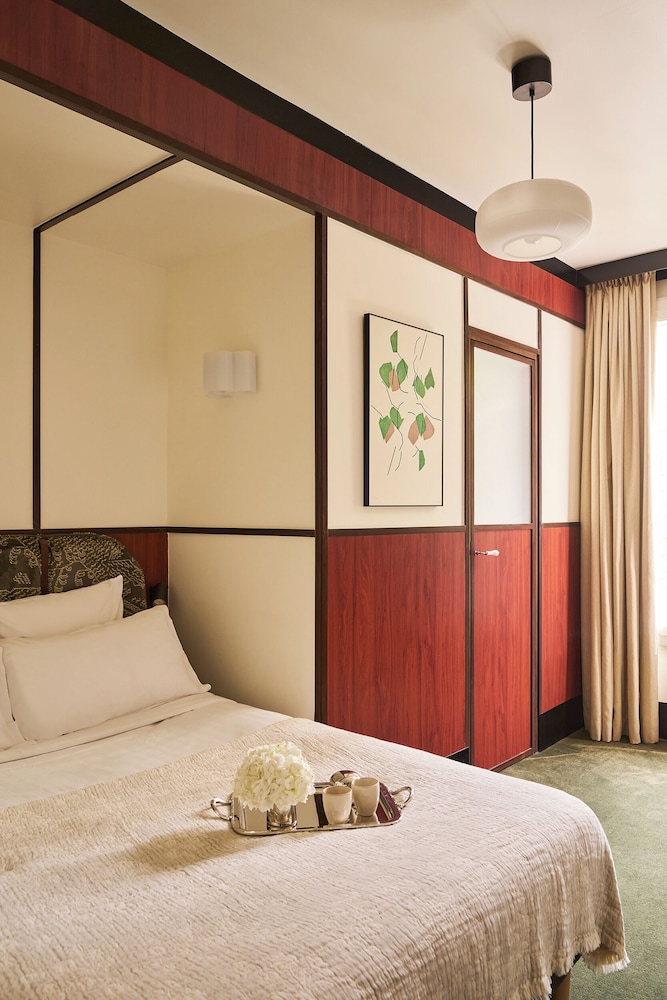 Hotel Marguerite 11/49