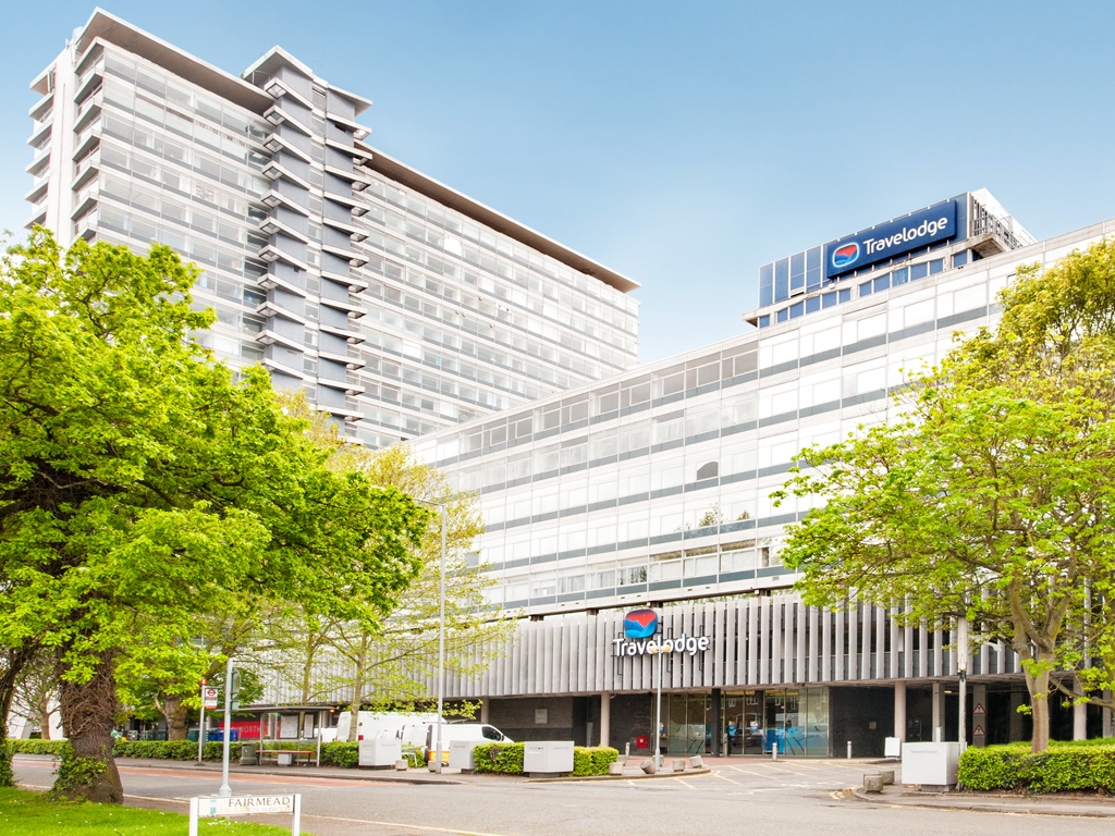 Travelodge London Chessington Tolworth 27/32