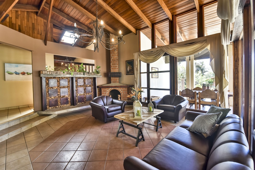 La Riviera Hotel Bed And Breakfast 29/50