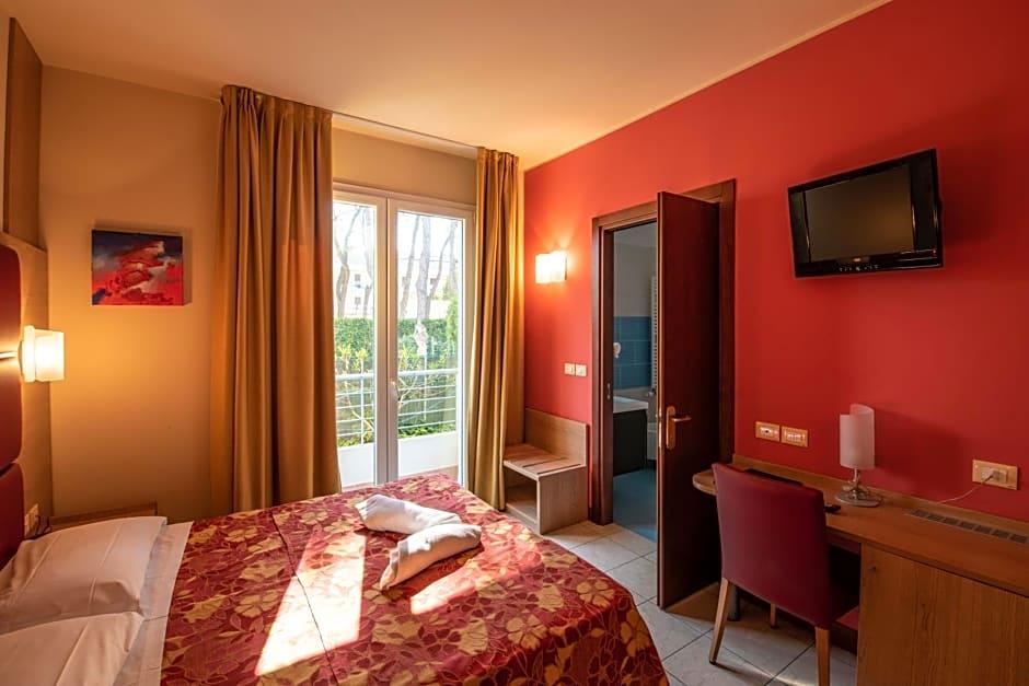 HOTEL MONDIAL 30/63