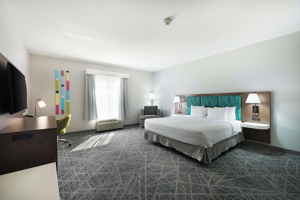 ROOM, KING BED, ACCESSIBLE