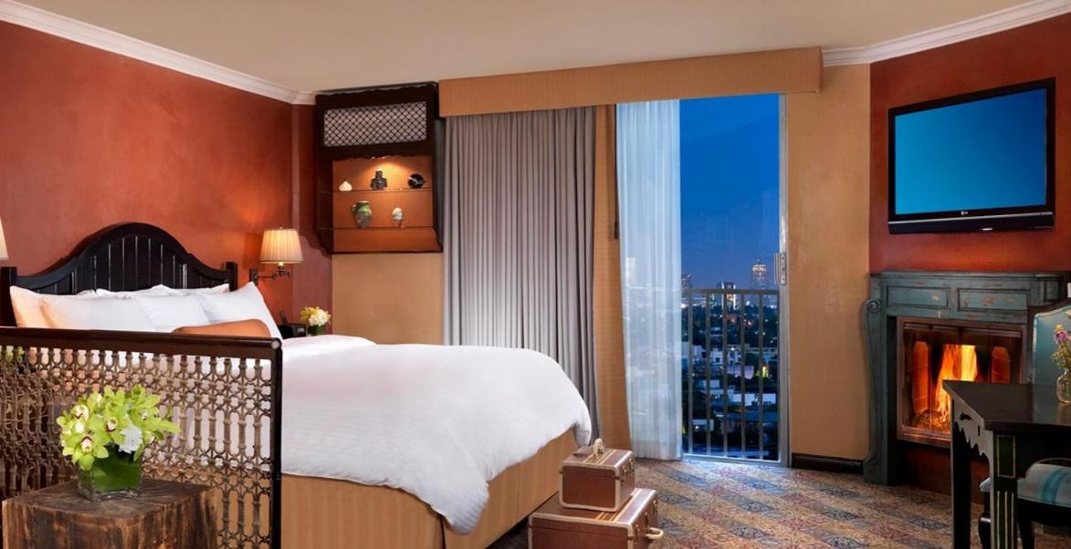 Demi, Suite, Queen Bed