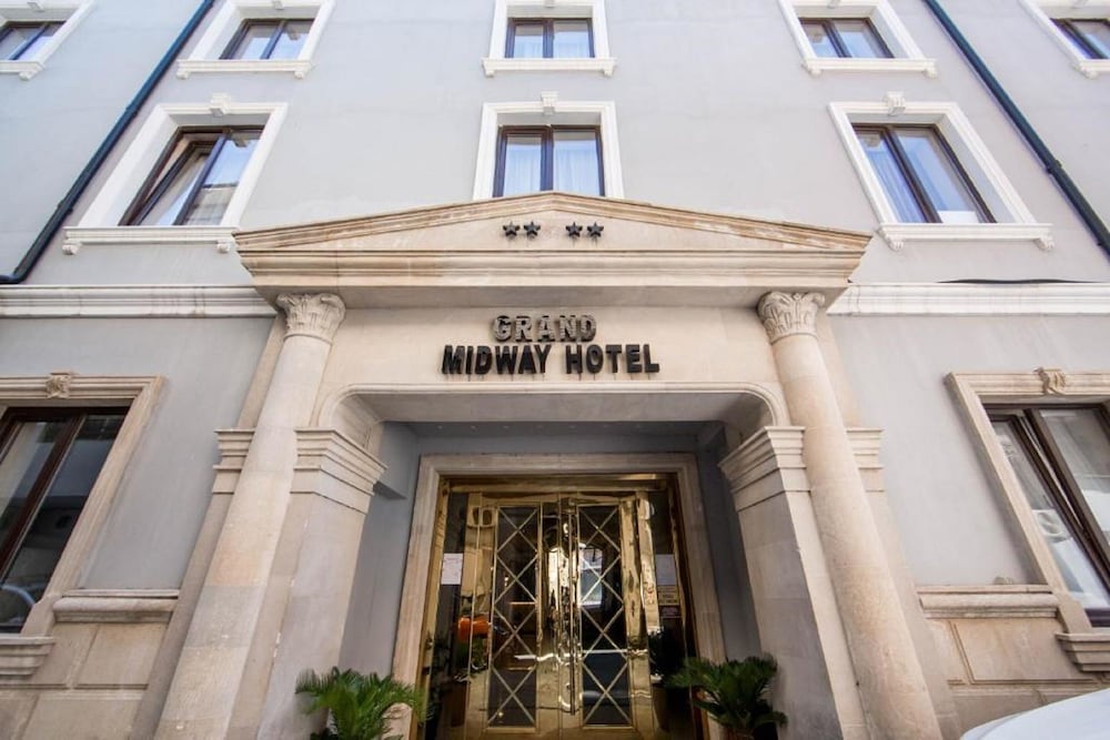 Grand Midway Hotel Baku photo1