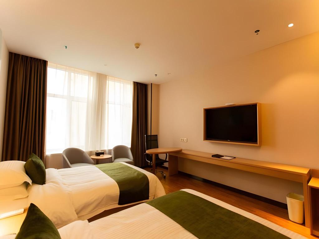 GreenTree Inn Pingliang Jinding Times Square 14/23