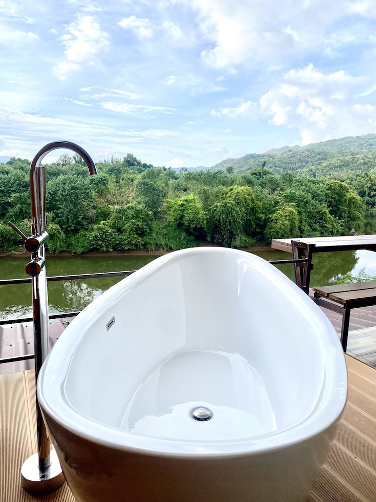 Kwainoy Riverpark & Resort 44/64