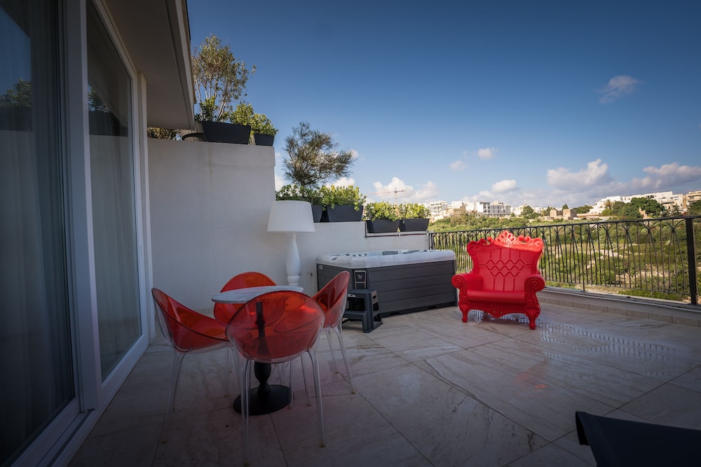 Holm Hotel And Spa 45/76