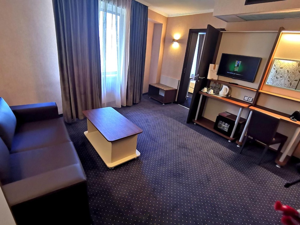 Business Hotel Elate Plaza 43/68