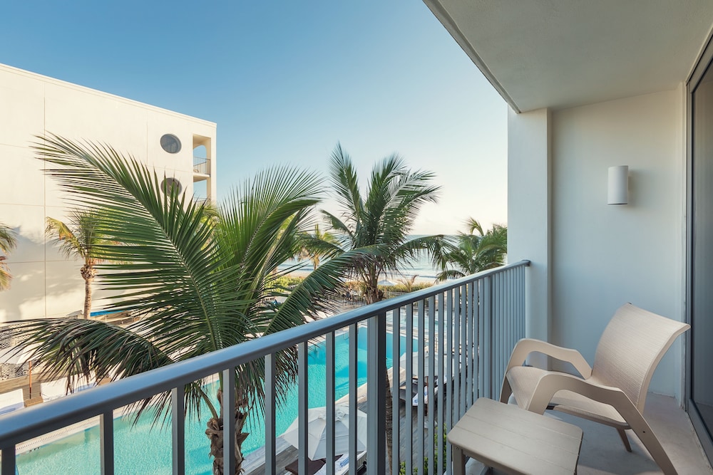 Costa d'Este Beach Resort & Spa 8/74