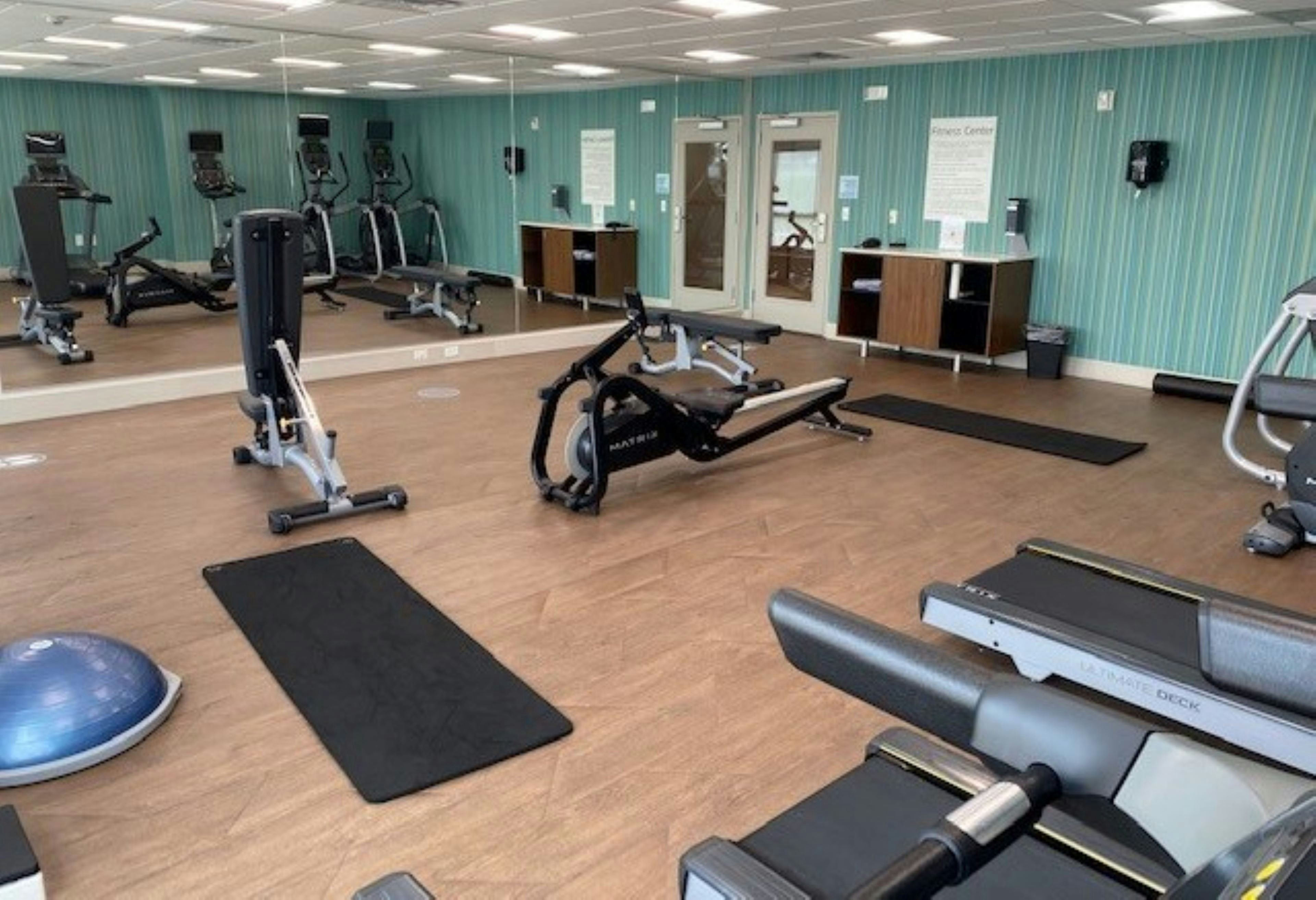 Holiday Inn Express and Suites Warrensburg North 41/58