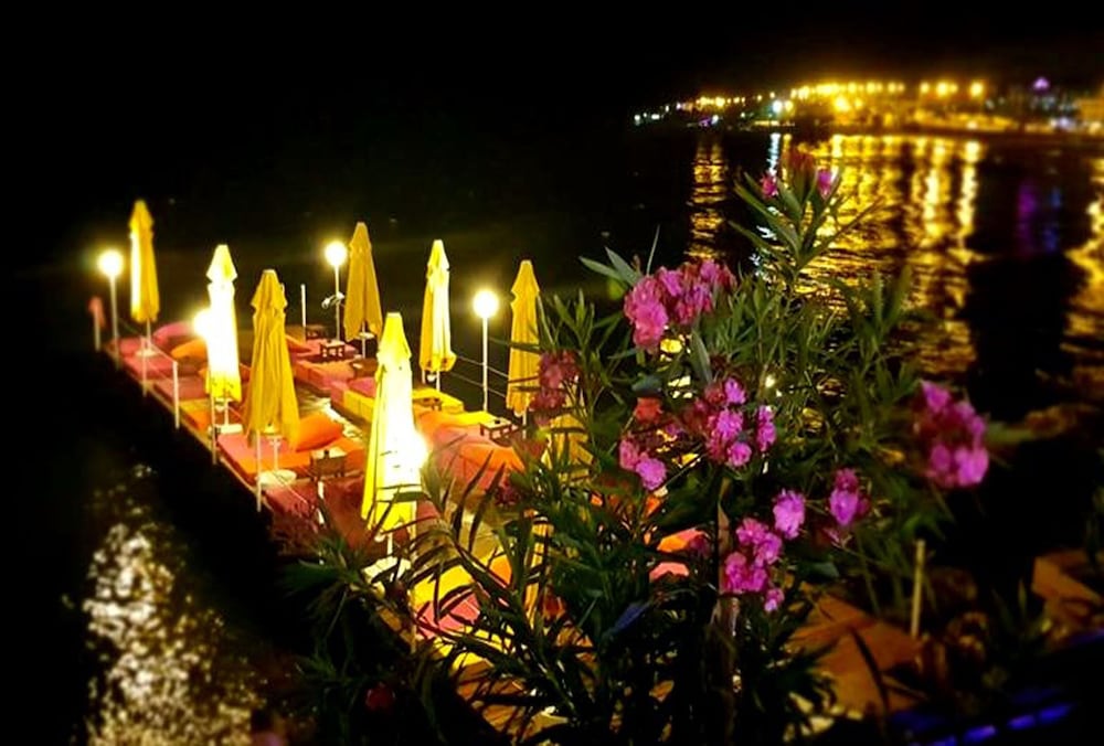 Tepe Beach Hotel 20/20