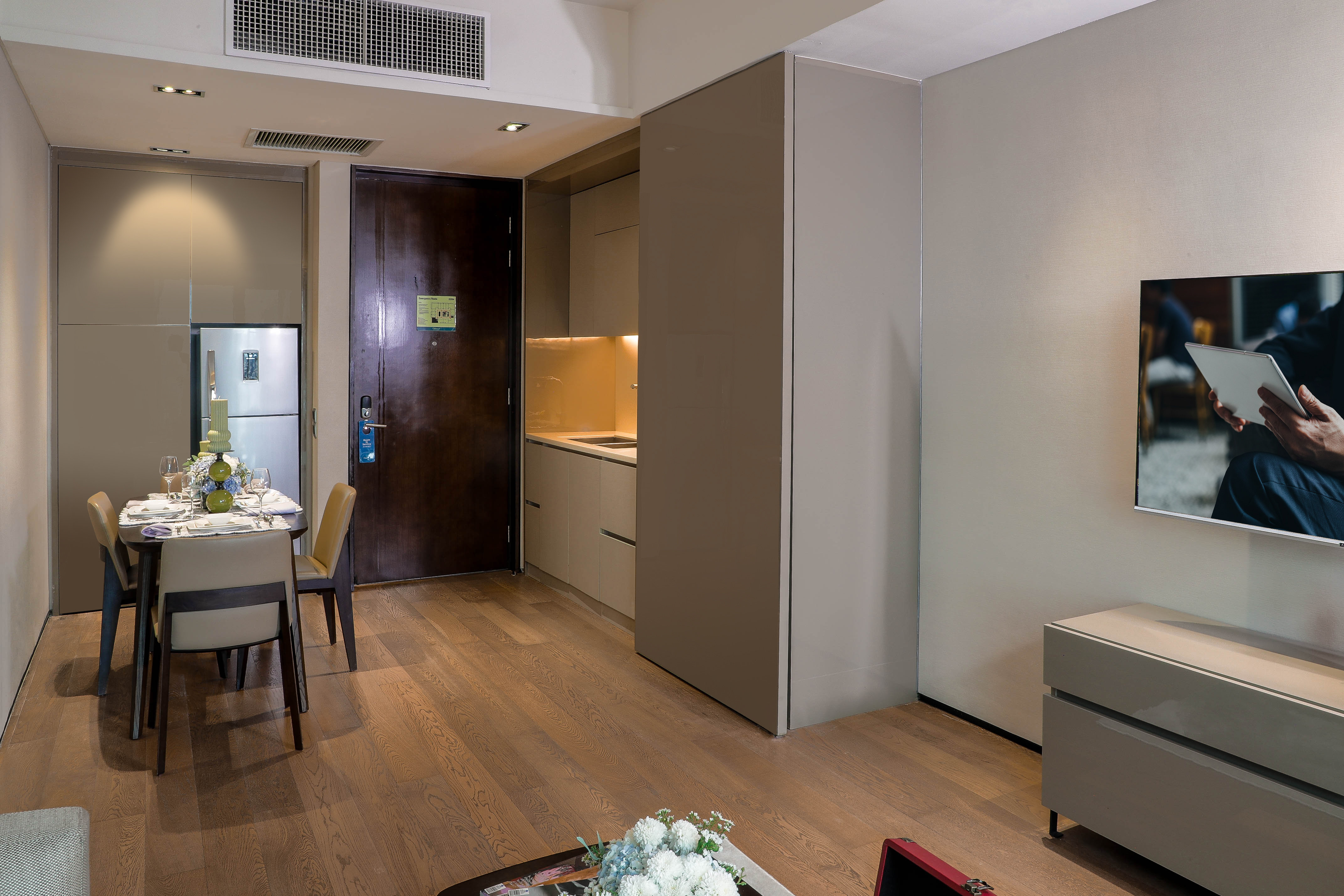 Oakwood Makati Avenue 34/37