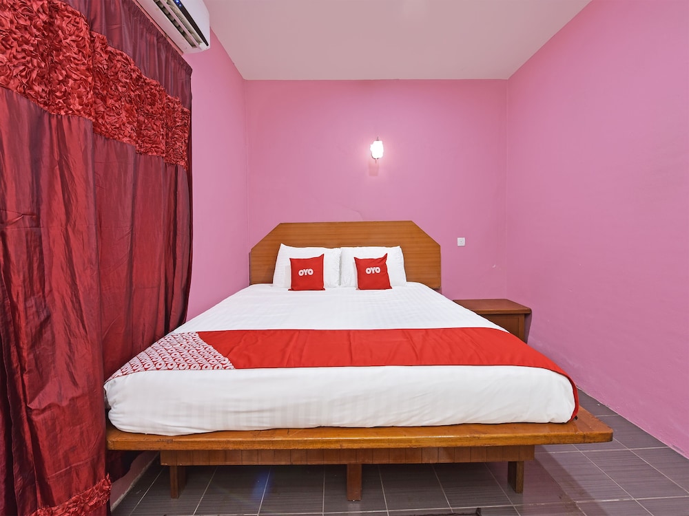 Hotel O Awan Biru Motel 23/33