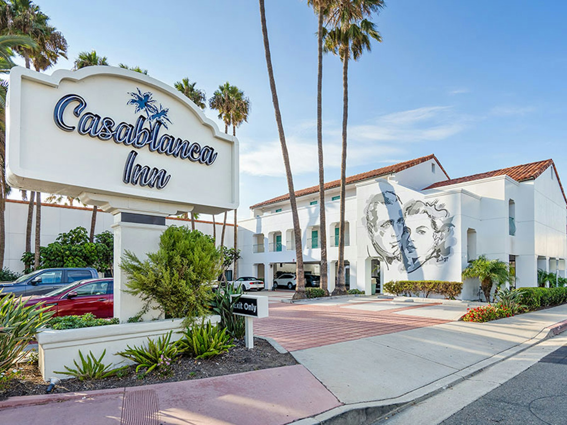 Casablanca Inn 63/71