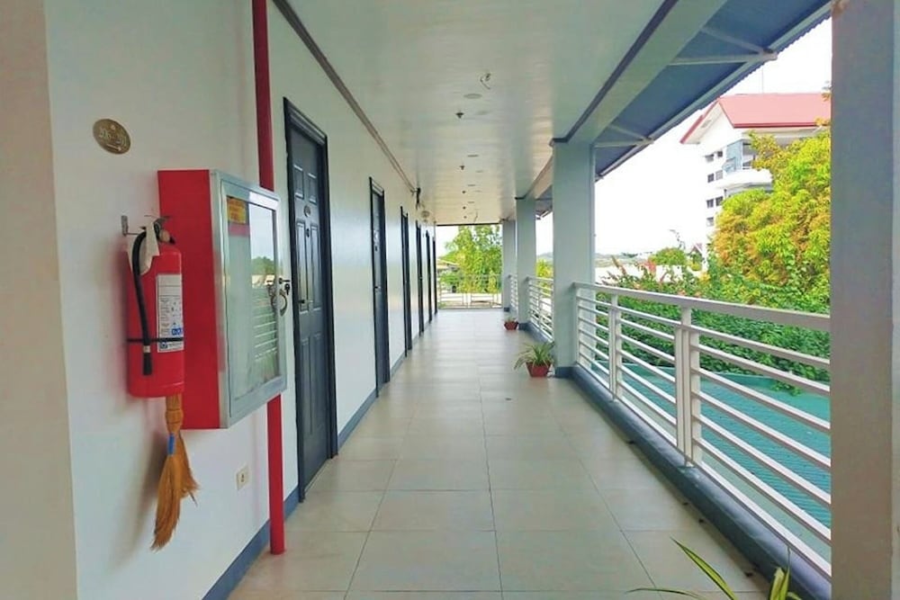 EC Hotel near Laoag Airport by ZUZU in LAOAG