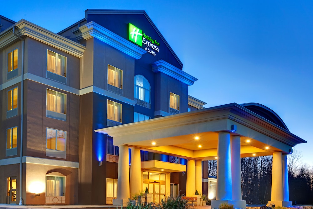 Holiday Inn Express Hotel & Suites Hamburg 1/47