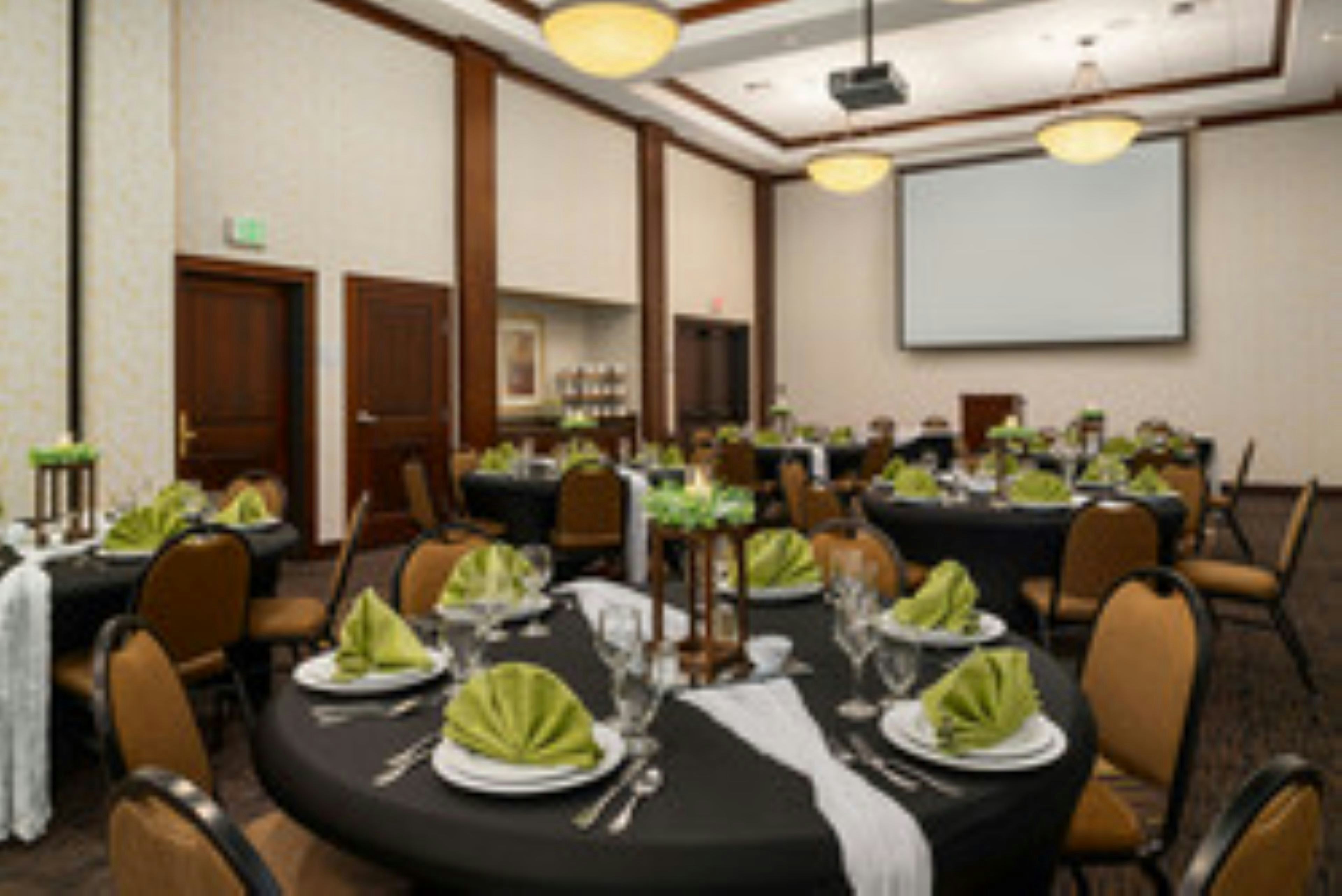 Staybridge Suites Everett - Paine Field 61/80