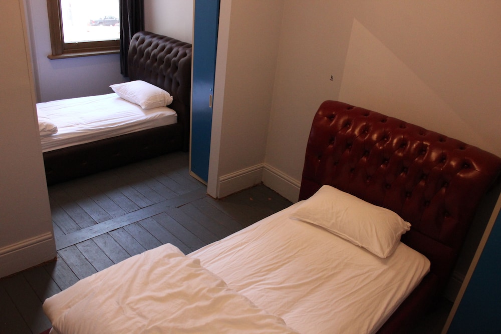 The Backpackers Imperial Hotel 16/50