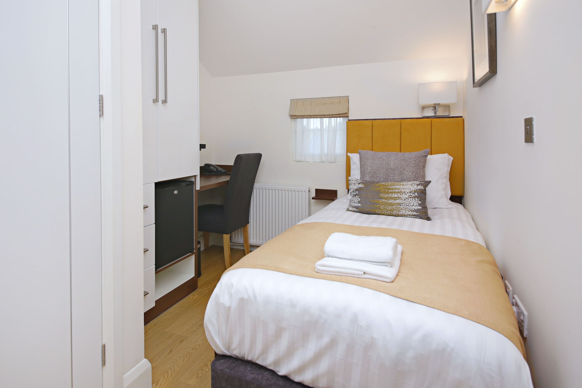 غرفة كلاسيكية مفردة بسرير فردي بحمام مشترك، Imperial Guest House 2/4