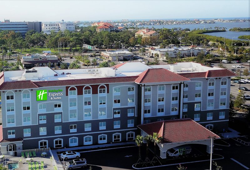 Holiday Inn Express Suites St Petersburg Seminole Area 2/74
