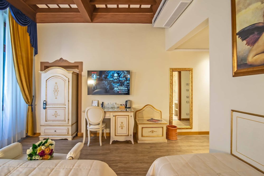 Hotel Porta Faenza 60/87