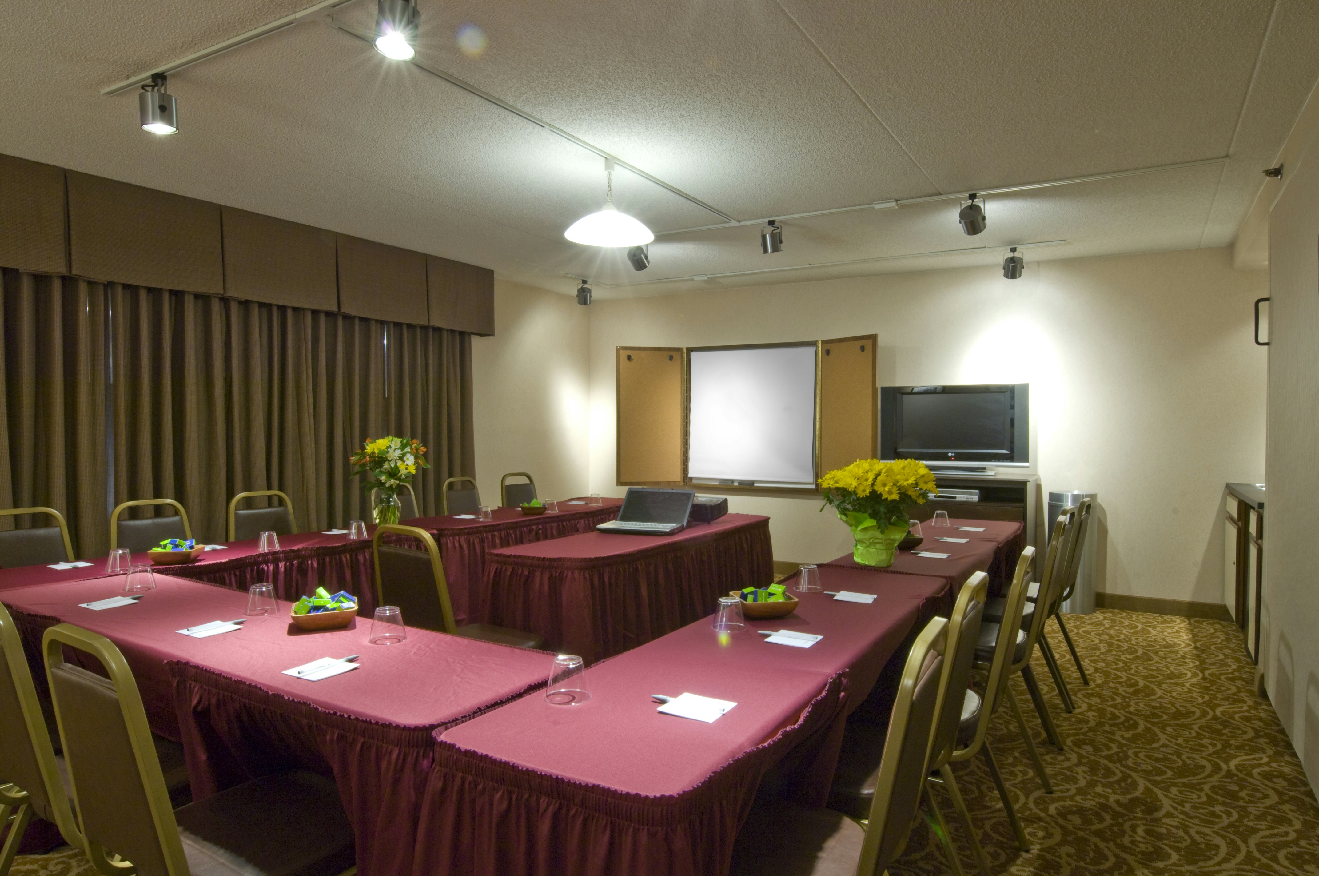 Hampton Inn Downingtown/Exton 63/73