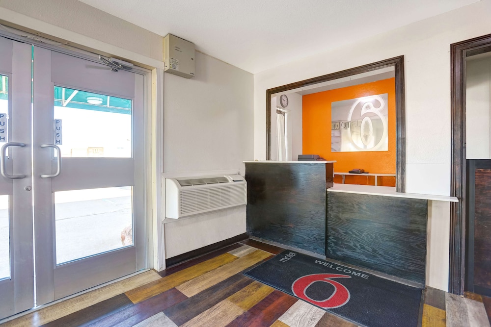 Motel6 Truth Or Consequences, NM 7/37