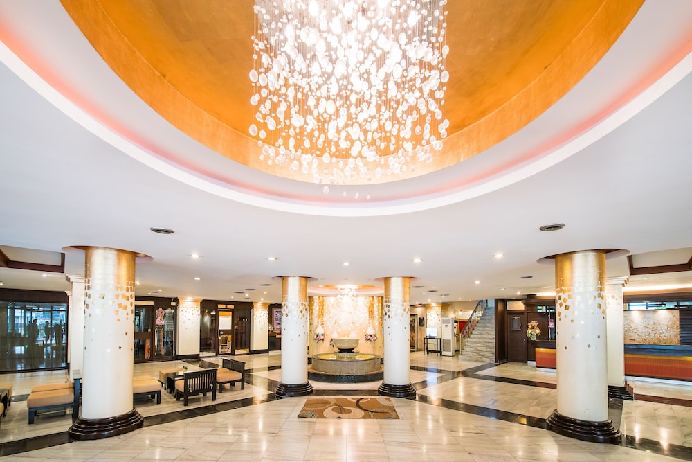 Mountain Beach Hotel 14/73