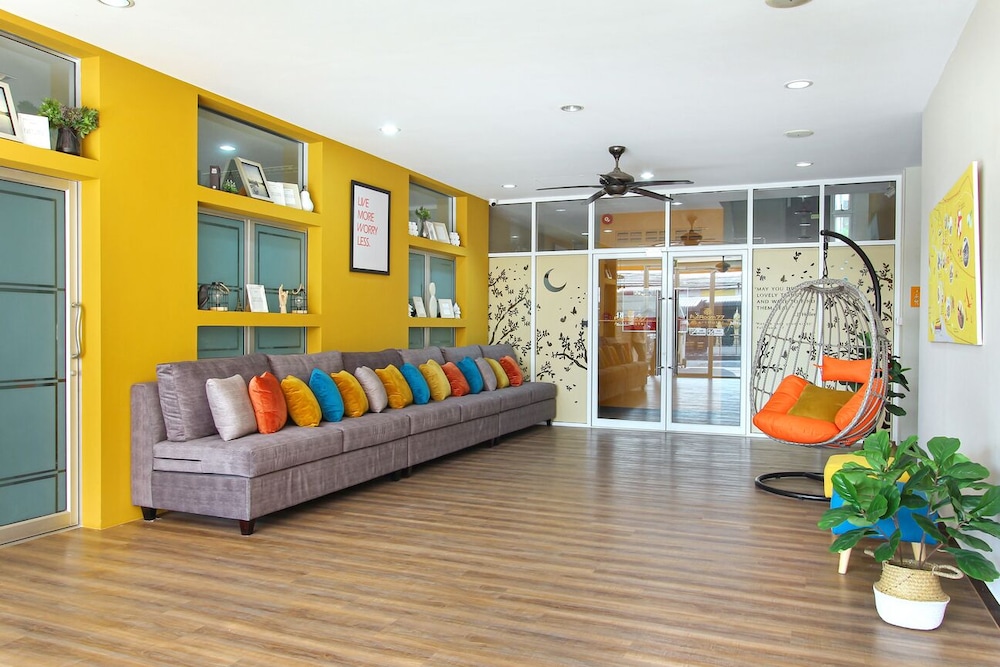 Fullroom 77 Srinakarin 57/68
